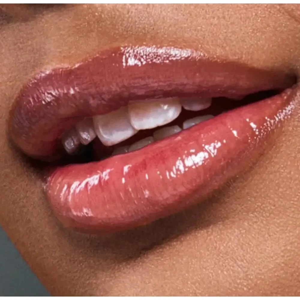 $26 R.E.M. Beauty On Your Collar Plumping LipGloss Detention BNIB NWT